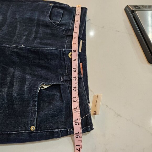 NEW Anthropologie's Pilcro Demilune Boot Jeans Size 31 Darker Wash Cowgirl - Picture 12 of 16